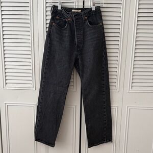 Levi’s Black Ribcage Straight Ankle Jeans